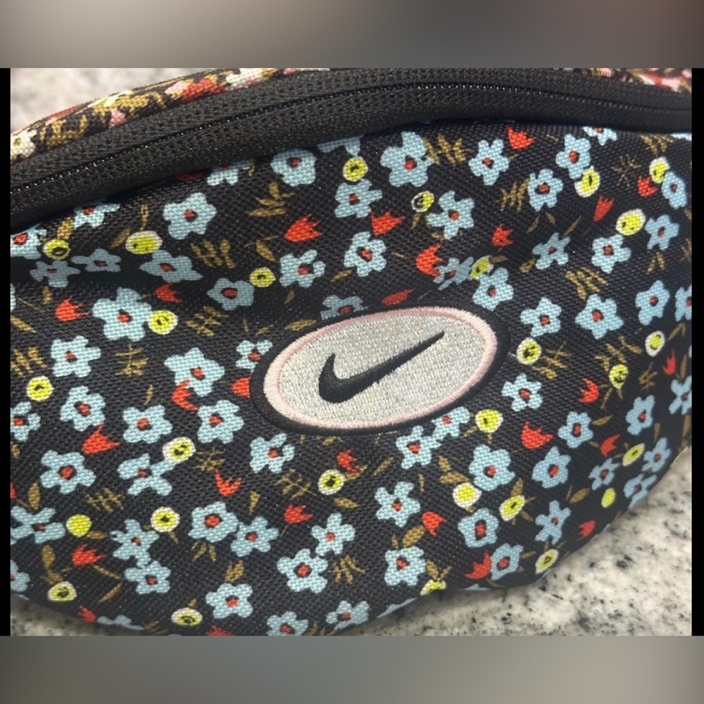 Nike Black Polyester Bag